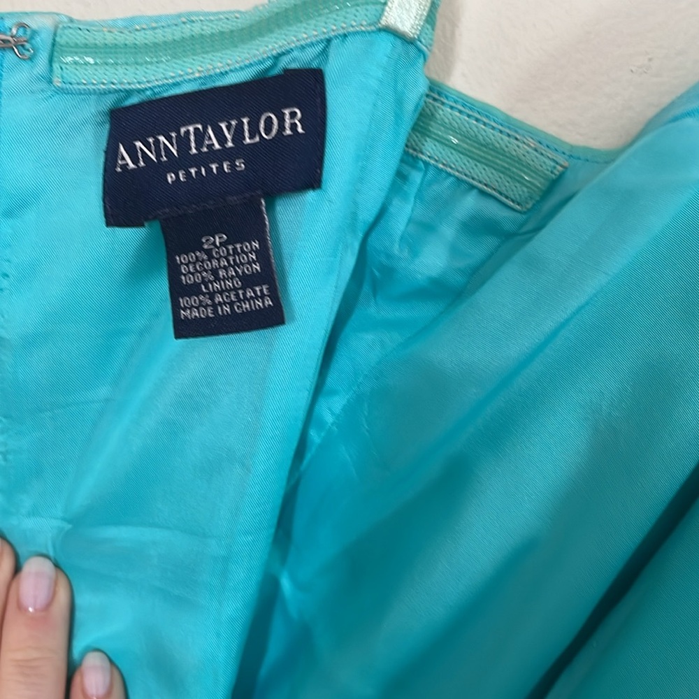 Ann Taylor embroidered halter - Picture 4 of 5